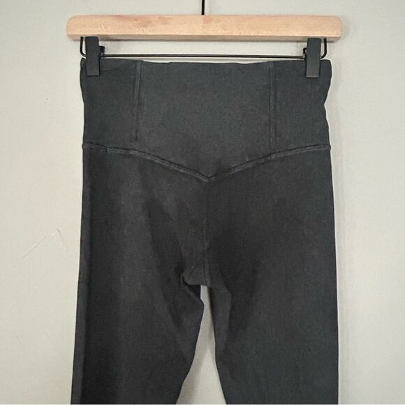 Athleta Elation Garment Dye 7/8 Tight - Picture 6 of 9